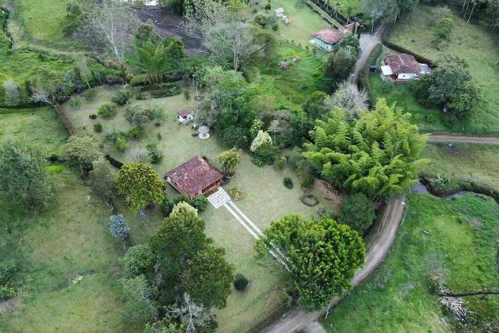 Beautiful Country - Ser Feliz - House Located In Llanogrande Rionegro