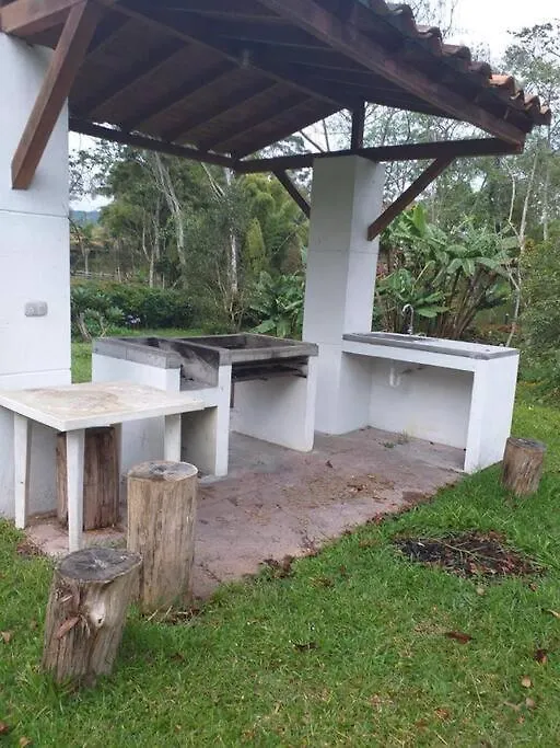 Vakantiehuis Beautiful Country - Ser Feliz - House Located In Llanogrande Colombia